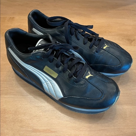 Vintage Puma runners with silver on black - Picture 1 of 5